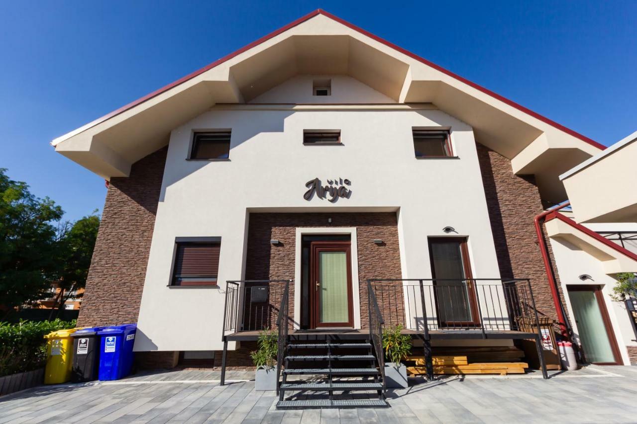 Arya Vila Piest'any Exterior photo